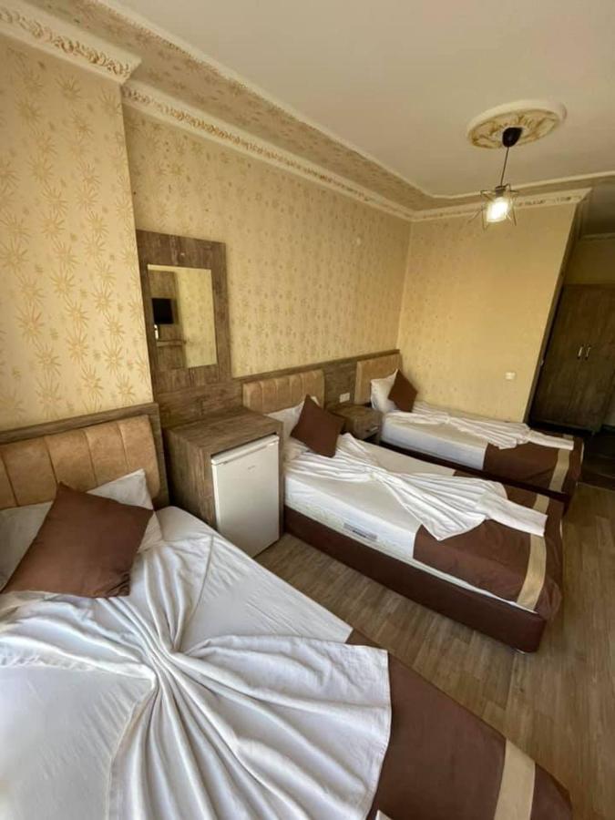 Oezguer Hotel Анталія Екстер'єр фото