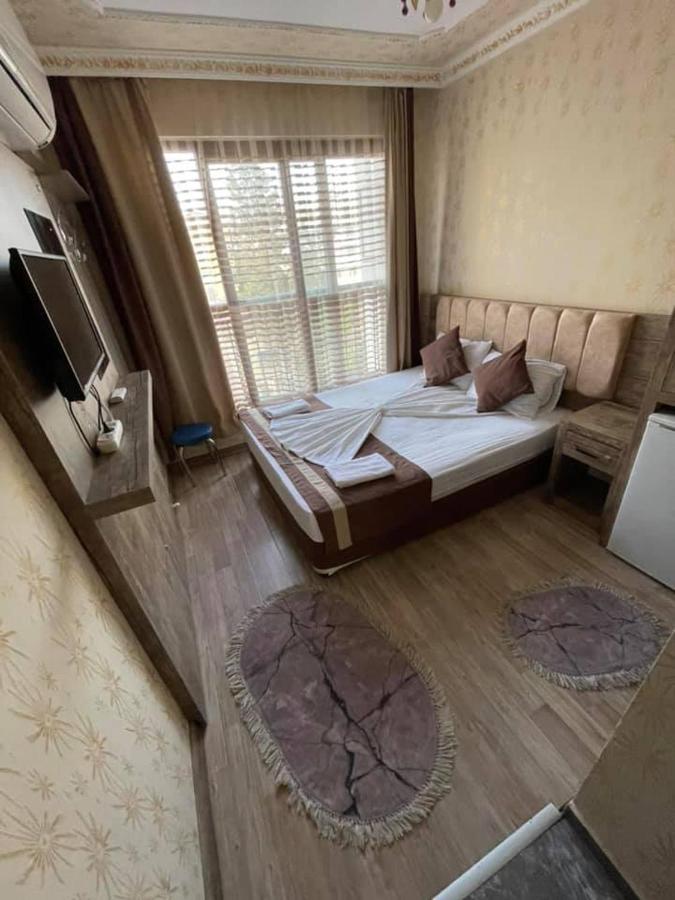 Oezguer Hotel Анталія Екстер'єр фото