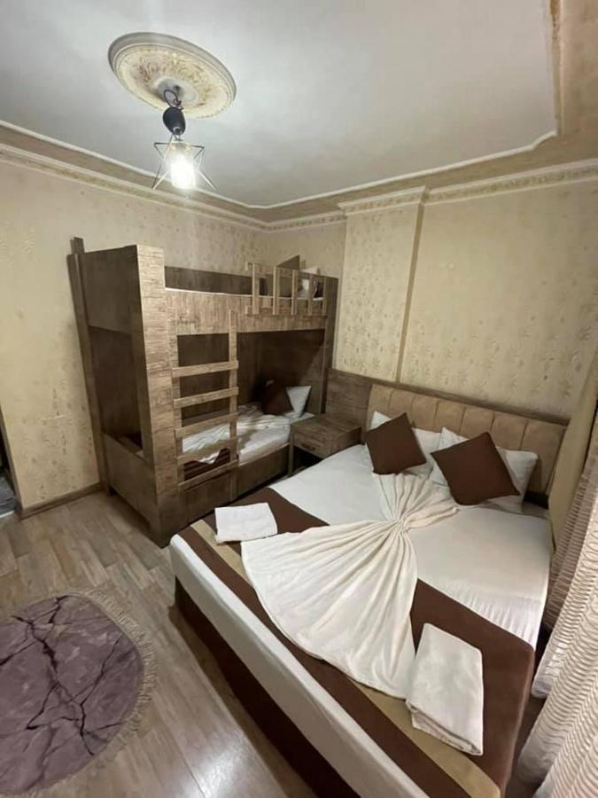 Oezguer Hotel Анталія Екстер'єр фото