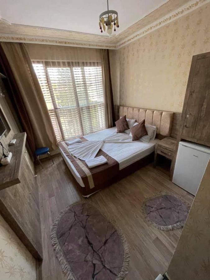 Oezguer Hotel Анталія Екстер'єр фото
