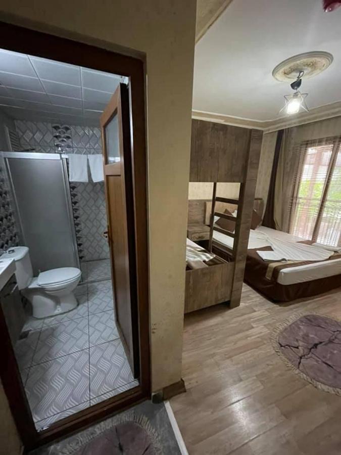 Oezguer Hotel Анталія Екстер'єр фото