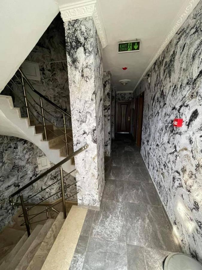 Oezguer Hotel Анталія Екстер'єр фото